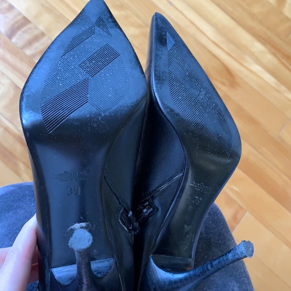 Italian Leather Boots with Brooch - Picture 8 of 16